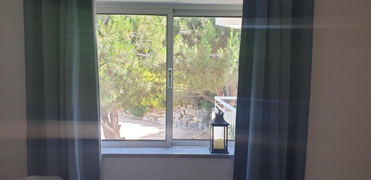 לאגוּ‏ש Apartment Vila Mos In Porto Mos Beach מראה חיצוני תמונה