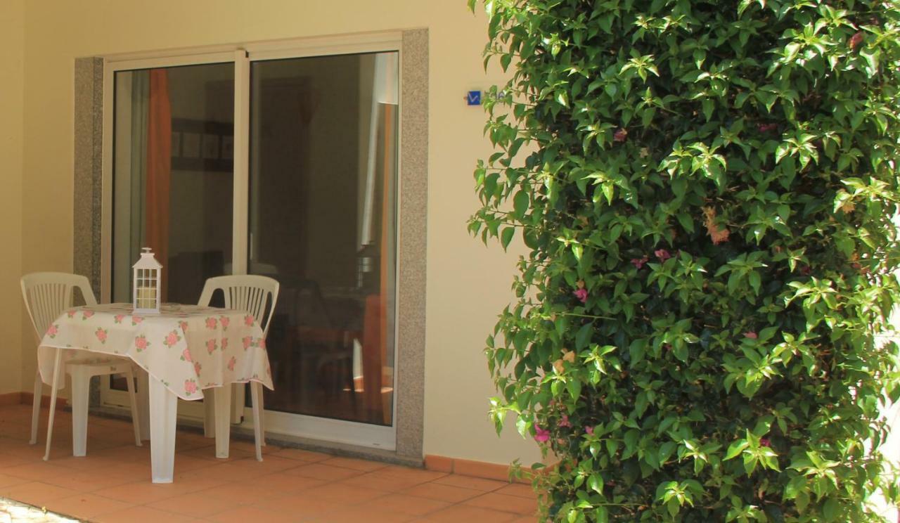 לאגוּ‏ש Apartment Vila Mos In Porto Mos Beach מראה חיצוני תמונה