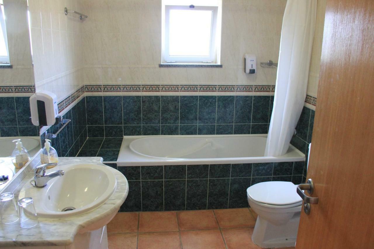 לאגוּ‏ש Apartment Vila Mos In Porto Mos Beach מראה חיצוני תמונה